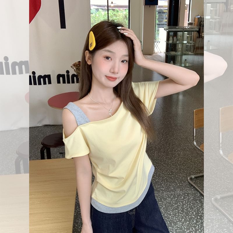 Color-Block Fitted Tee with Short Sleeves