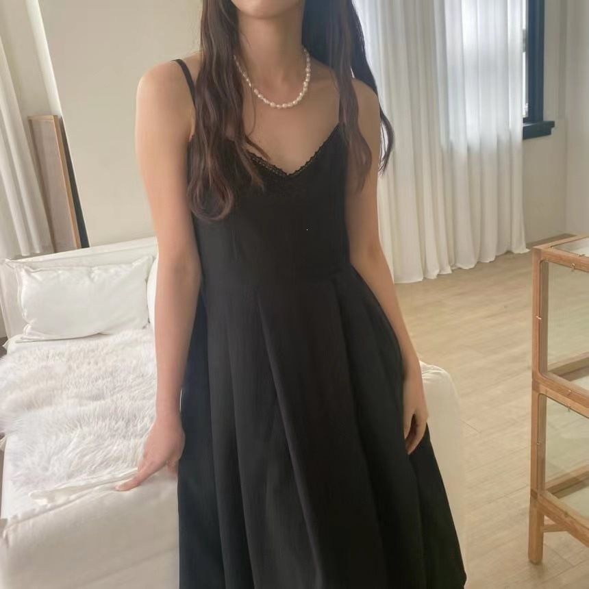 Spaghetti Strap V-Neck Plain Lace Trim Pleated Midi A-Line Dress