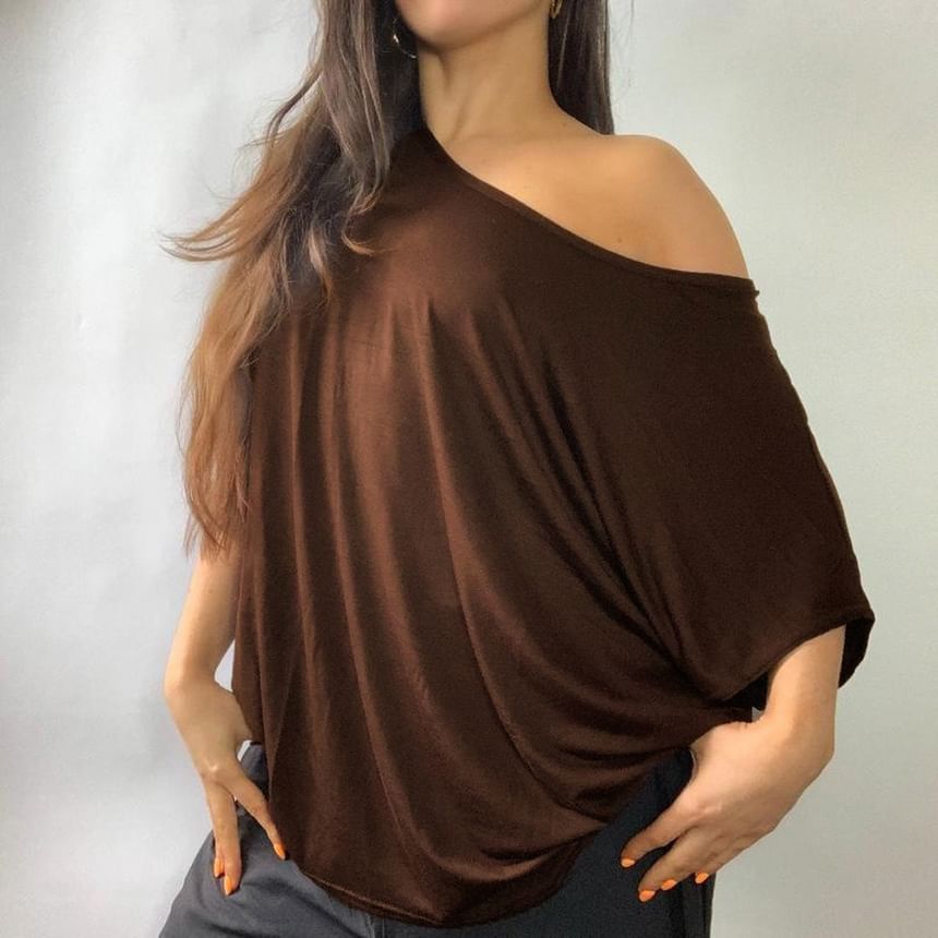 Cold Shoulder Loose Fit Tee