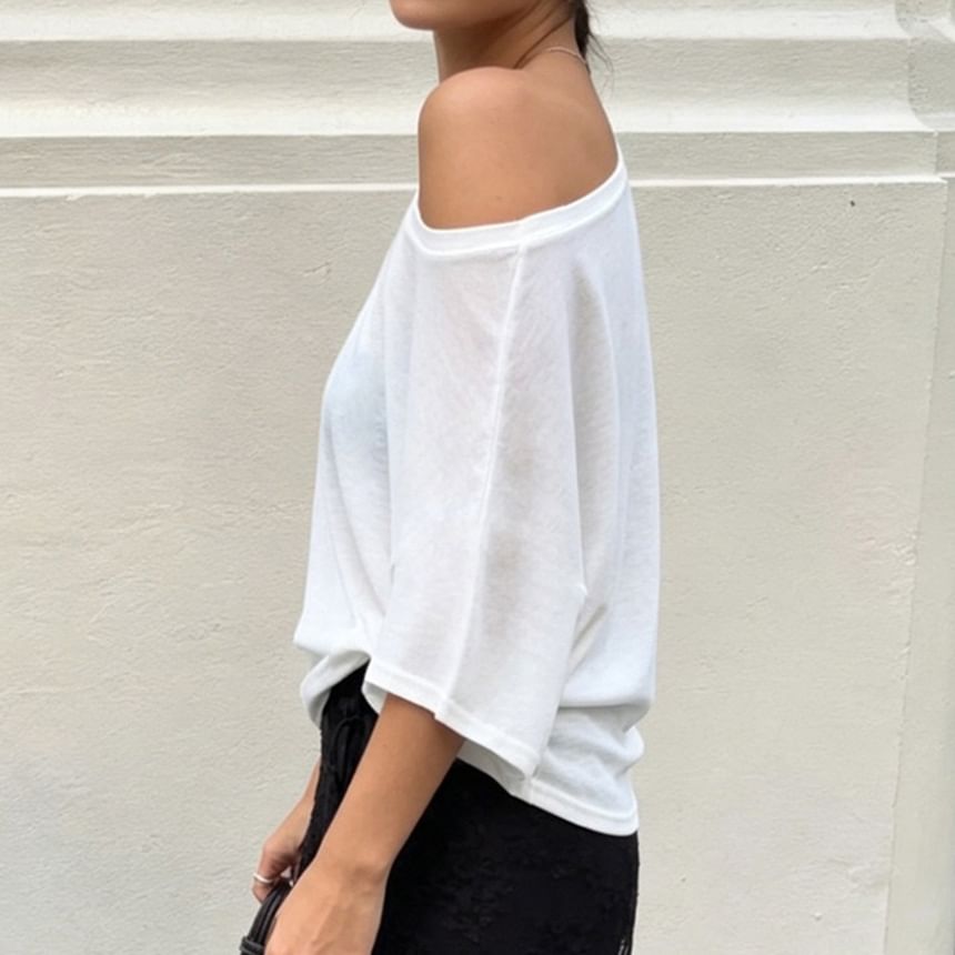 Cold Shoulder Loose Fit Tee