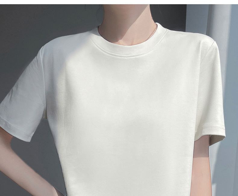 Short-Sleeve Crew Neck Tee
