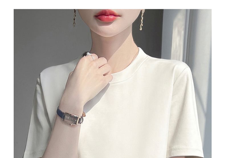 Short-Sleeve Crew Neck Tee