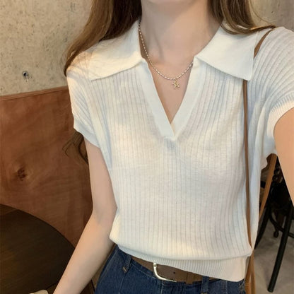 Collared V-Neck Crop Knit Top