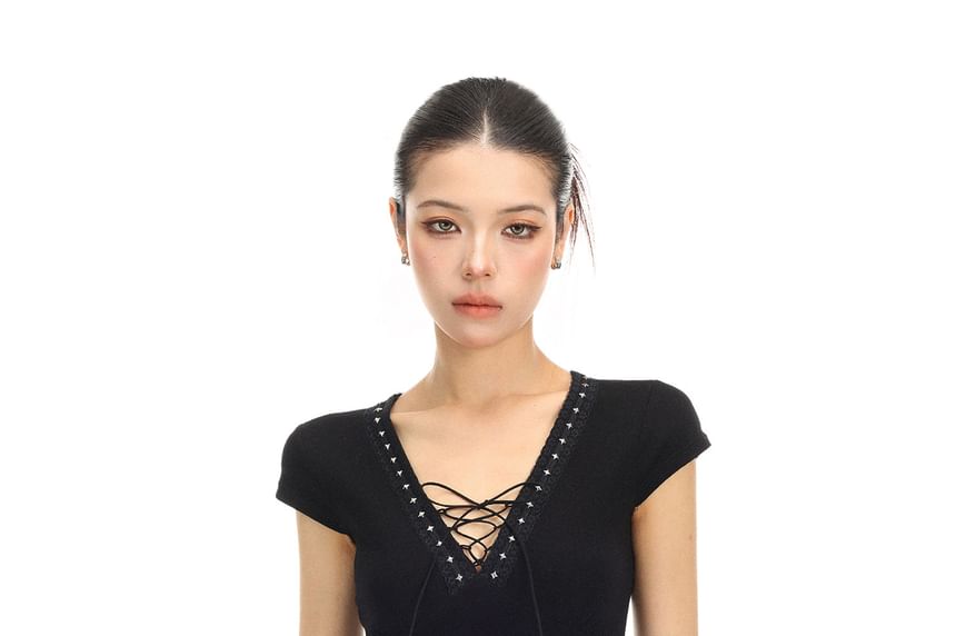 Short-Sleeve V-Neck Plain Lace Up Crop T-Shirt