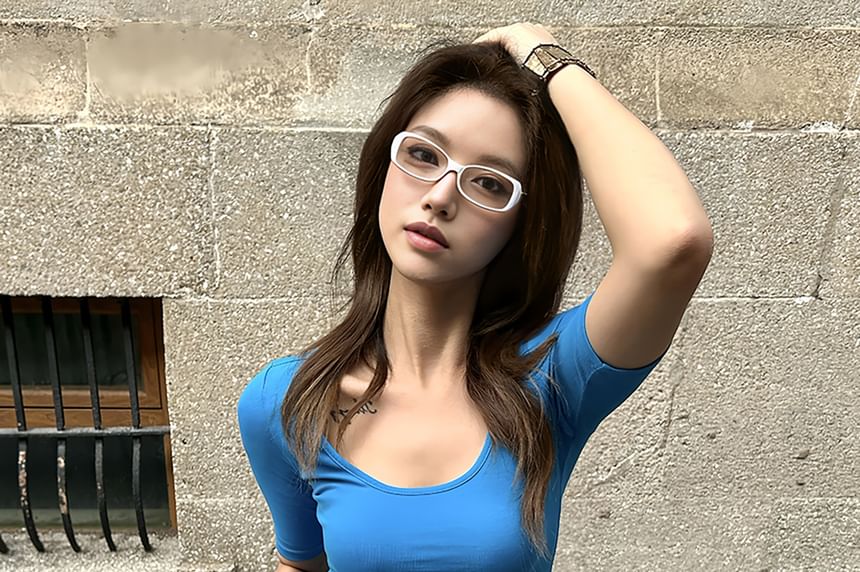 Slim Fit Crop Tee with Scoop Neck