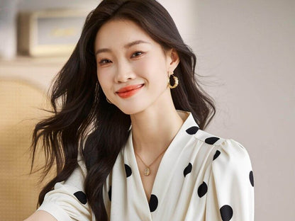 Dotted V-Neck Short Sleeve Blouse