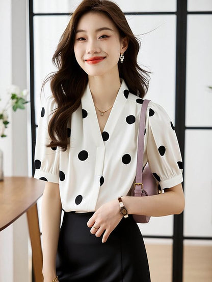 Dotted V-Neck Short Sleeve Blouse