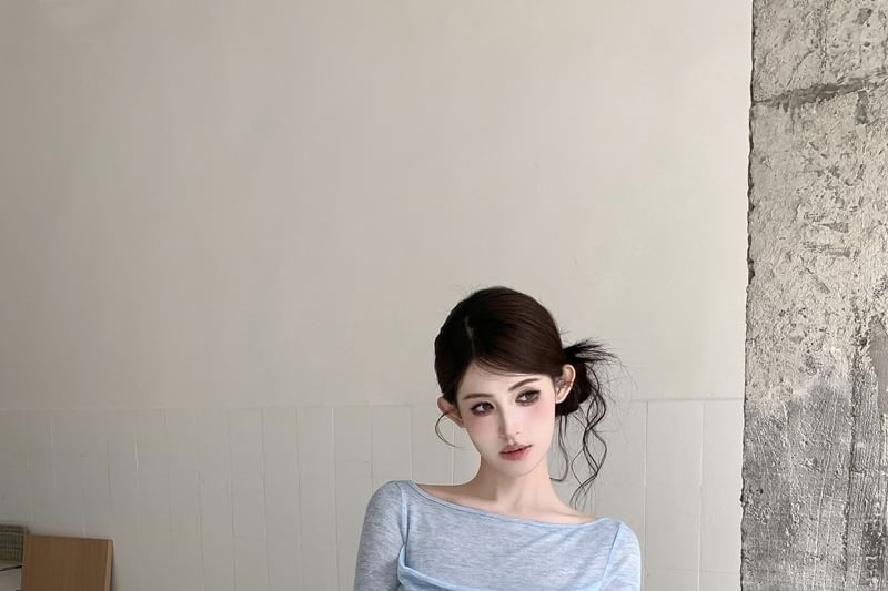 Boat Neck Sheer Ruched Long Sleeve Tee