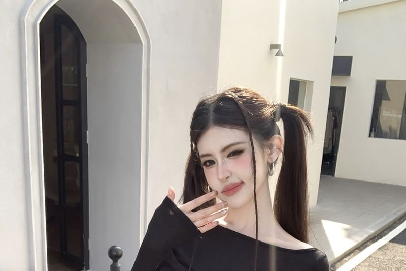 Boat Neck Sheer Ruched Long Sleeve Tee