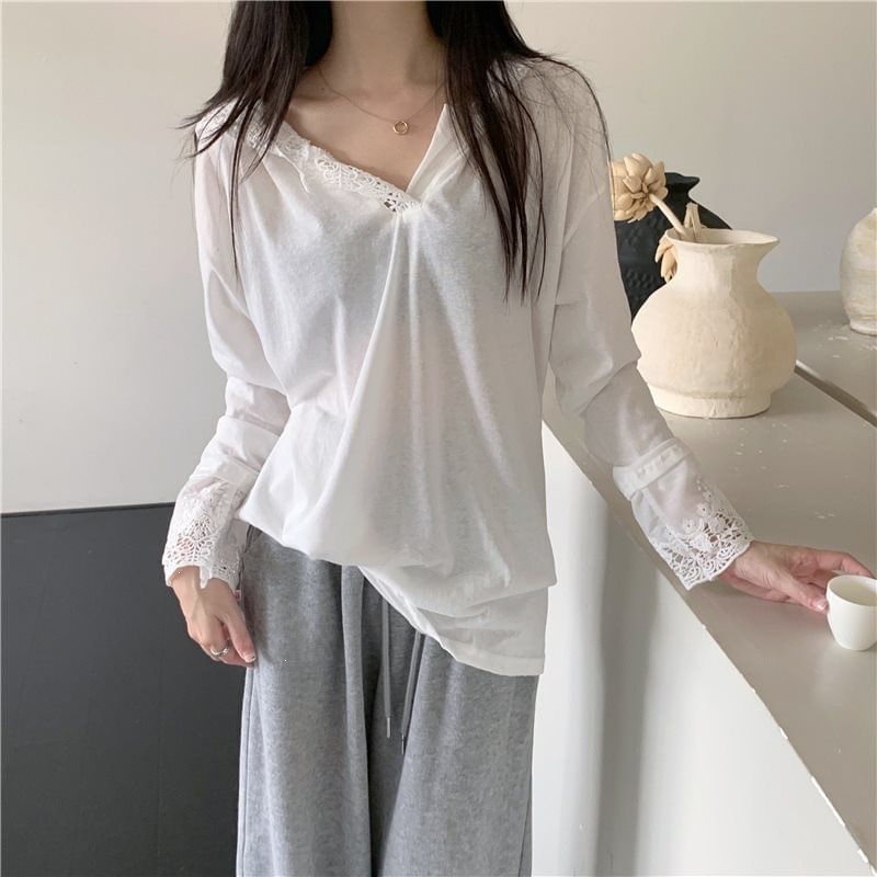 Long-Sleeve Hooded Plain Lace Trim T-Shirt