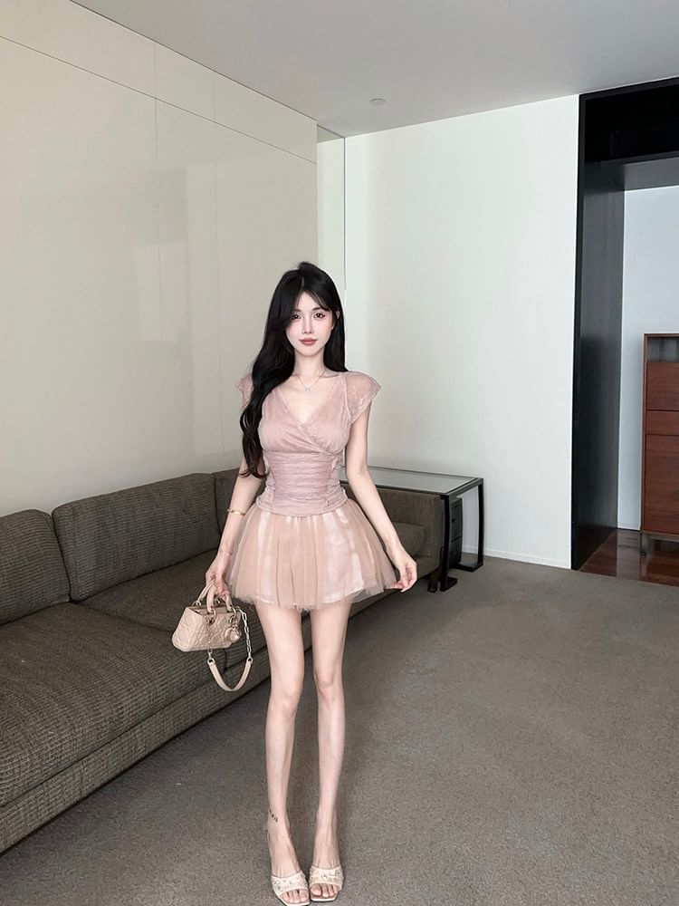Cap-Sleeve V-Neck Ruched Lace Crop Top / High Waist Plain Mesh Mini A-Line Skort