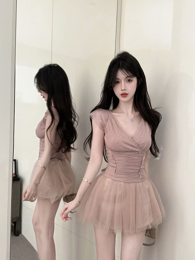 Cap-Sleeve V-Neck Ruched Lace Crop Top / High Waist Plain Mesh Mini A-Line Skort