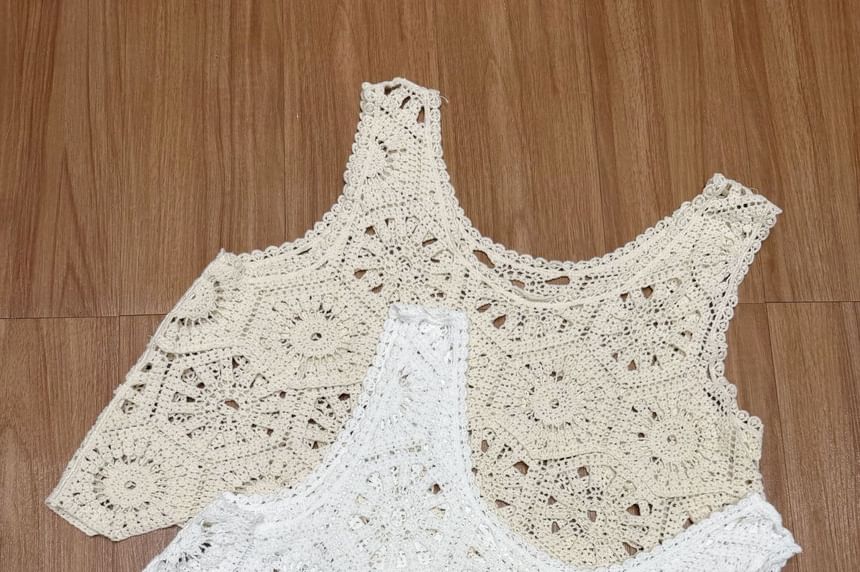Sleeveless Crochet Lace Top