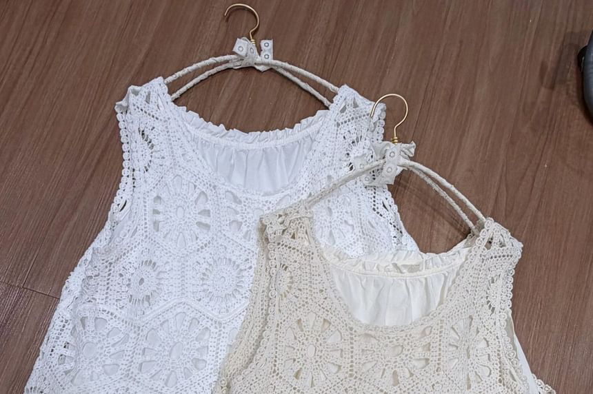 Sleeveless Crochet Lace Top