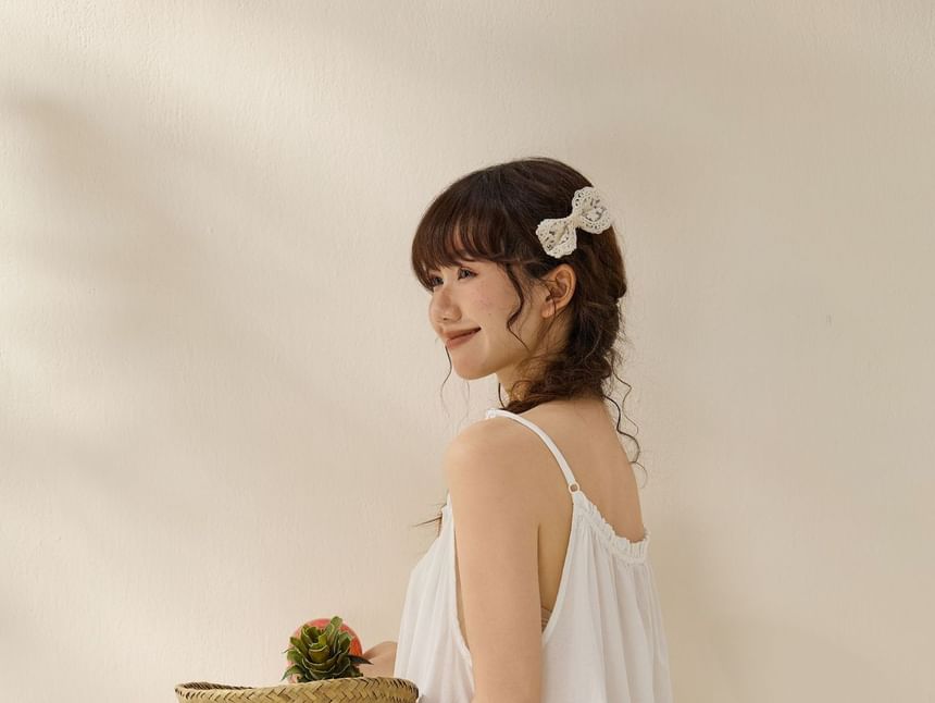 Lace Trim Ruffled Camisole Top