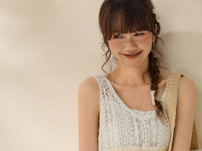 Sleeveless V-neck Crochet Lace Tasseled Top