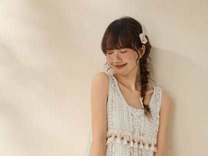 Sleeveless V-neck Crochet Lace Tasseled Top