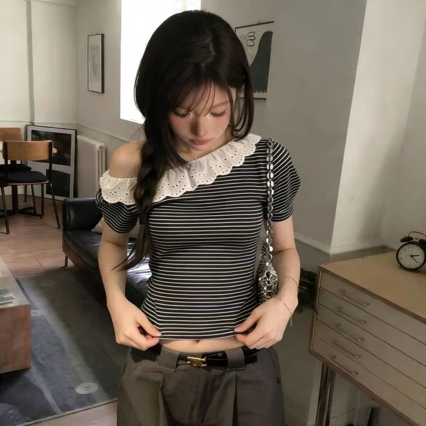 Off-Shoulder Striped Eyelet Lace Crop Tee