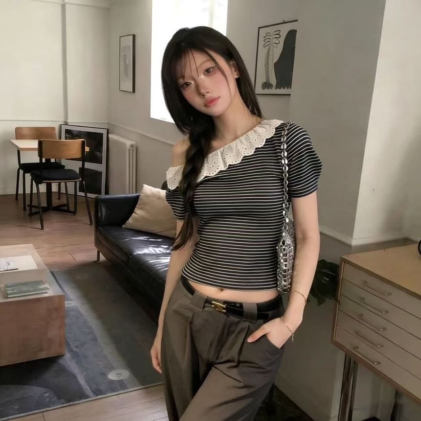 Off-Shoulder Striped Eyelet Lace Crop Tee