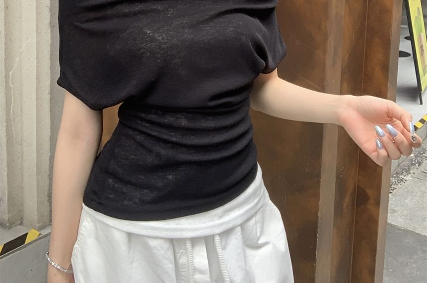 Mock Two-Piece Cold Shoulder Crew Neck Two Tone T-Shirt