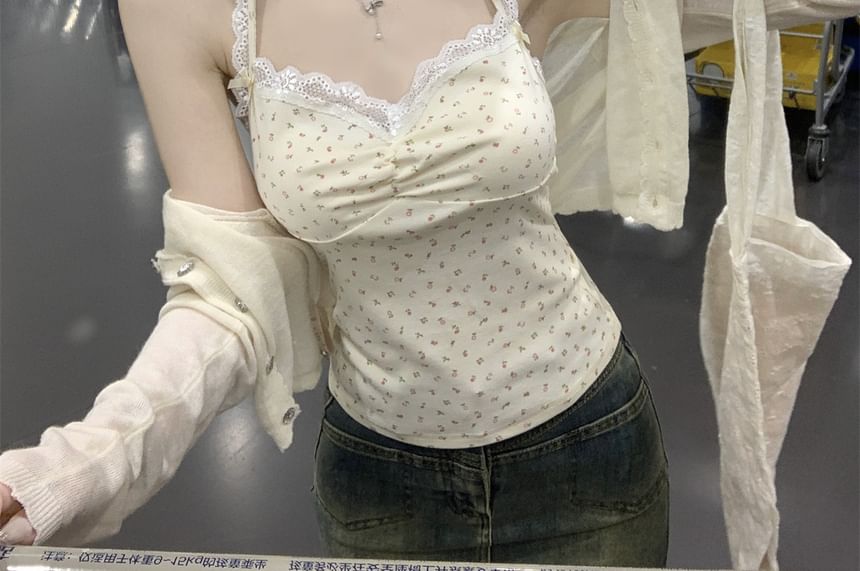 Floral Print Lace Trim Open Back Halter Crop Top