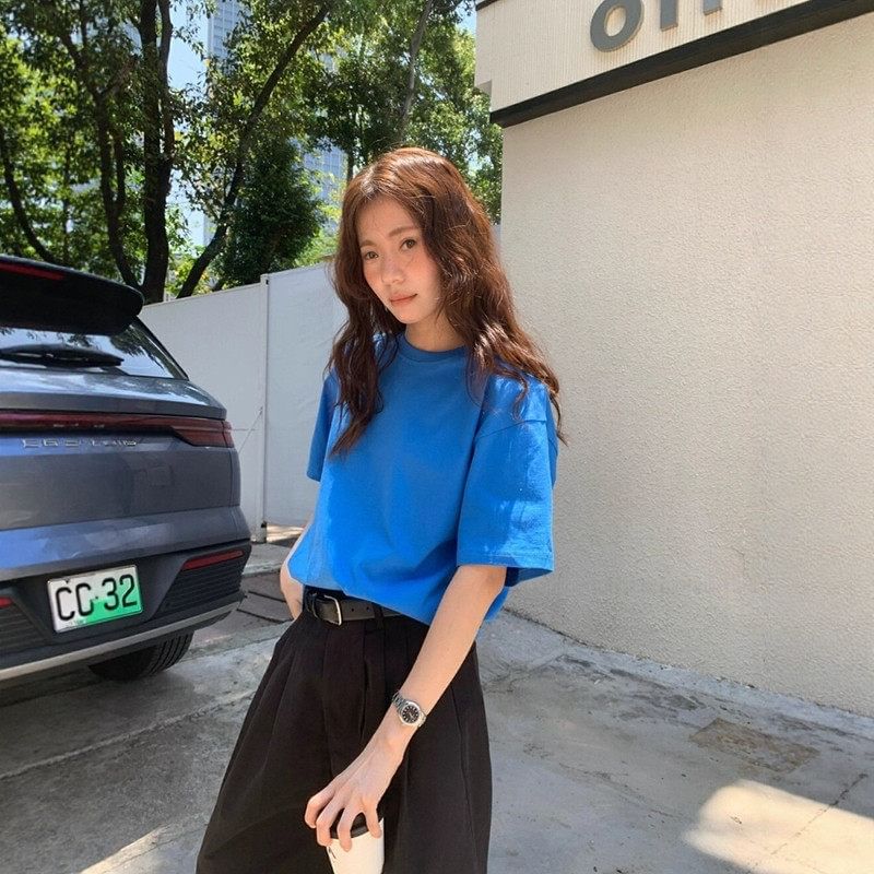 Open Back Crew Neck Elbow Sleeve T-Shirt