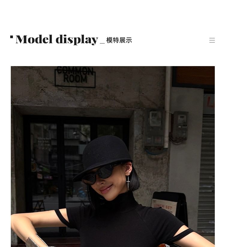 Mock Neck Cropped Tee