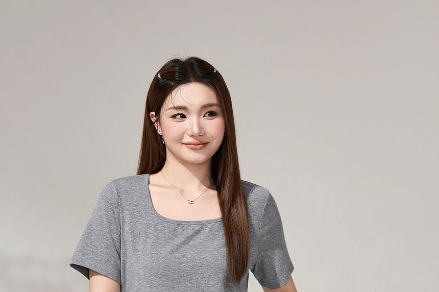 Square-Neck Short Sleeve Tee