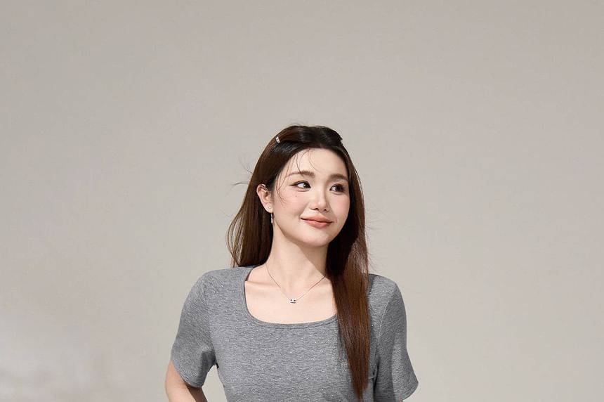 Square-Neck Short Sleeve Tee