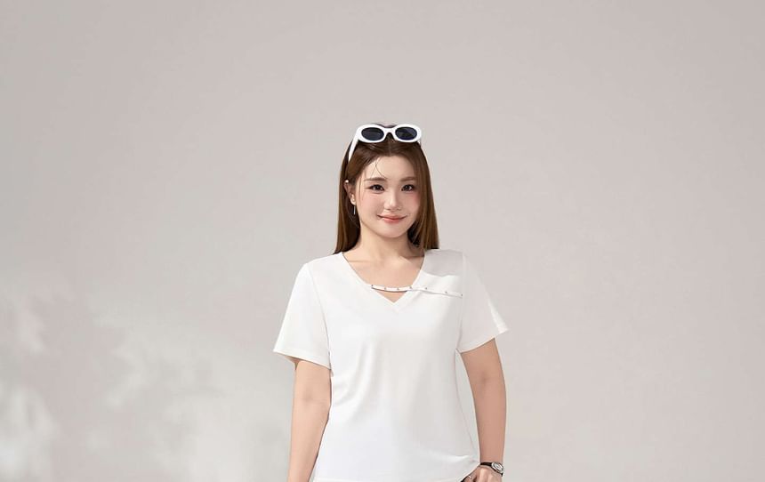 V-Neck Short-Sleeve Tee