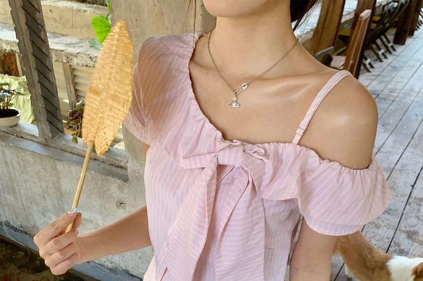 Cold Shoulder Striped Bow Short Sleeve Blouse