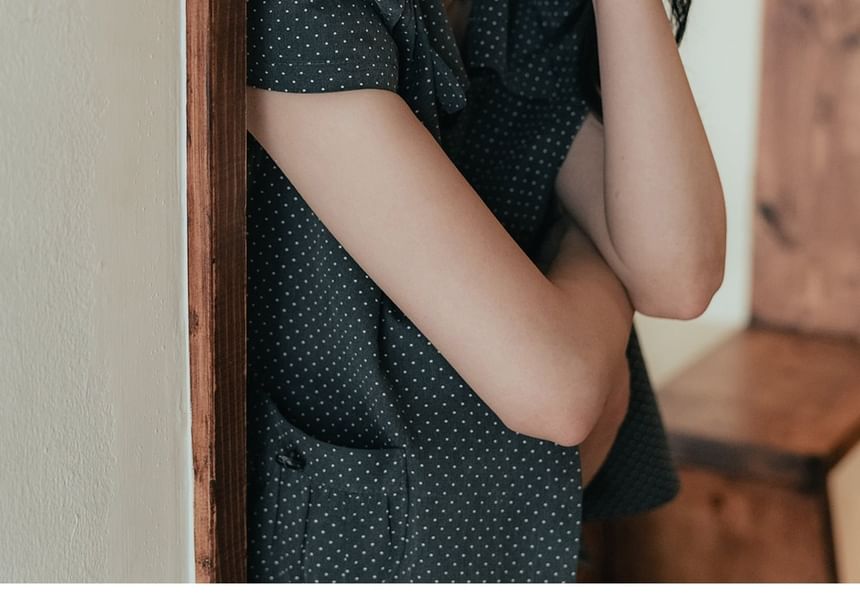 Short-Sleeve Collared Micro Dot Button-Up Slit Blouse