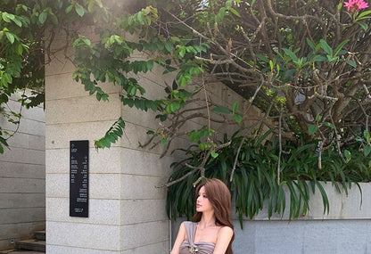 One-Shoulder Plain Knotted Top / Low Rise Midi A-Line Mesh Skirt