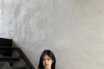 Sleeveless Crewneck Plain Flowy Top