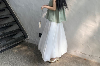 Sleeveless Crewneck Plain Flowy Top