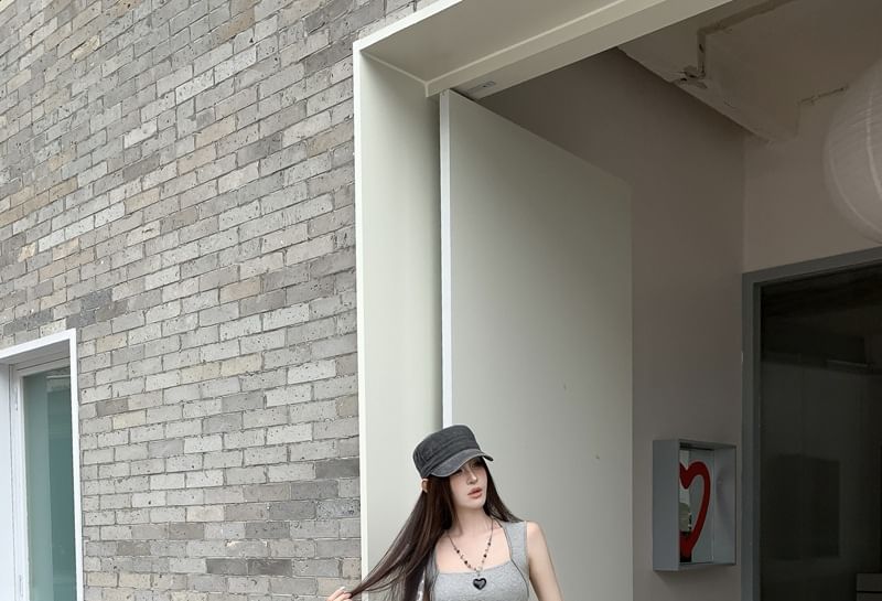 Sleeveless Square Neck Plain Crop Top
