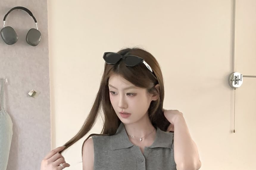 Collared Half-Buttoned Plain Knit Tank Top