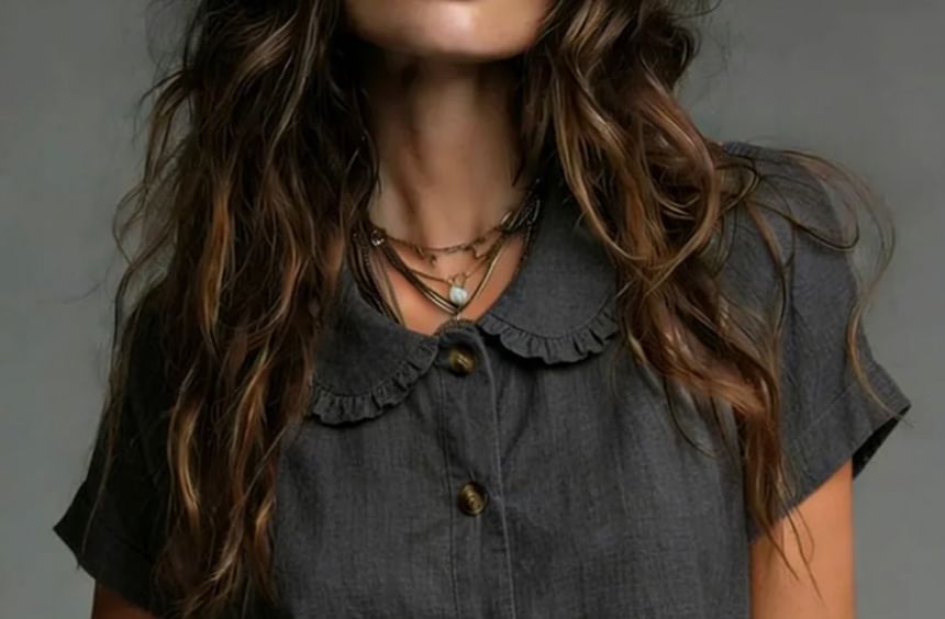 Frill Collar Blouse with Short Sleeves in Solid Color