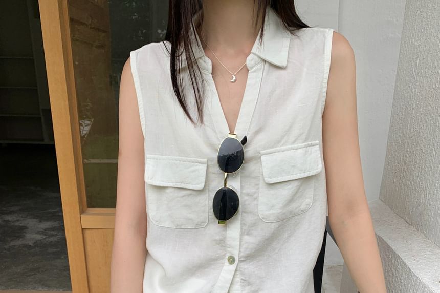 Sleeveless Collared V-Neck Plain Button Up Shirt