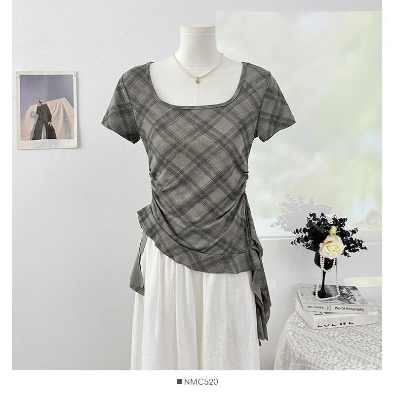 Short-Sleeve Square Neck Plaid Asymmetrical Ruched T-Shirt