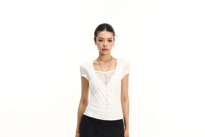 Mock Two Piece V-Neck Lace Panel Ruched Slim Fit Tee