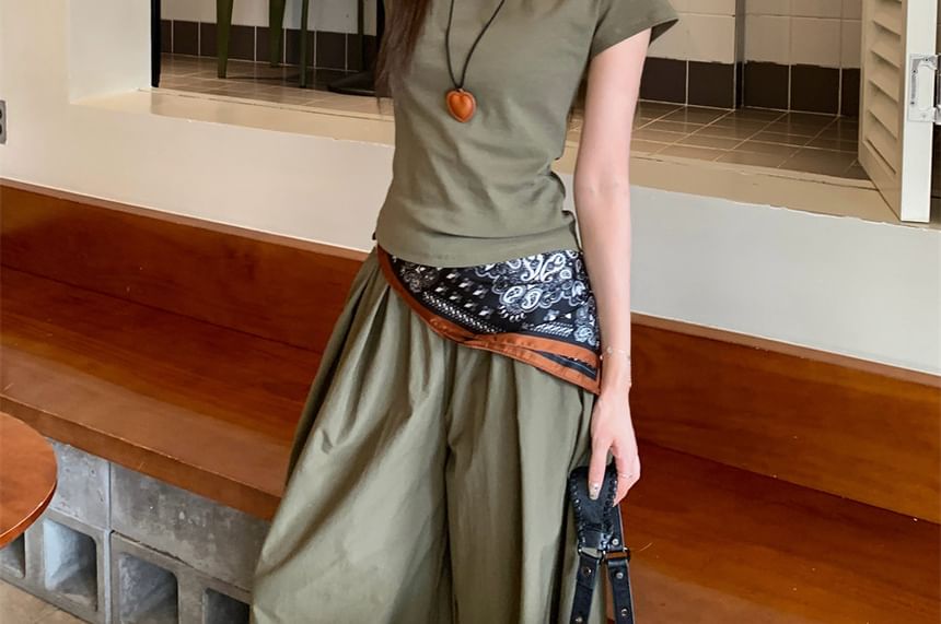 Crew Neck Crop T-Shirt with Wide Leg Pants and Scarf