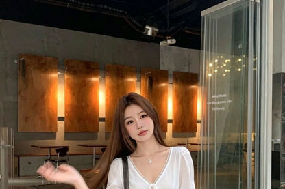 V-Neck Elbow Sleeve Lace Trim Top