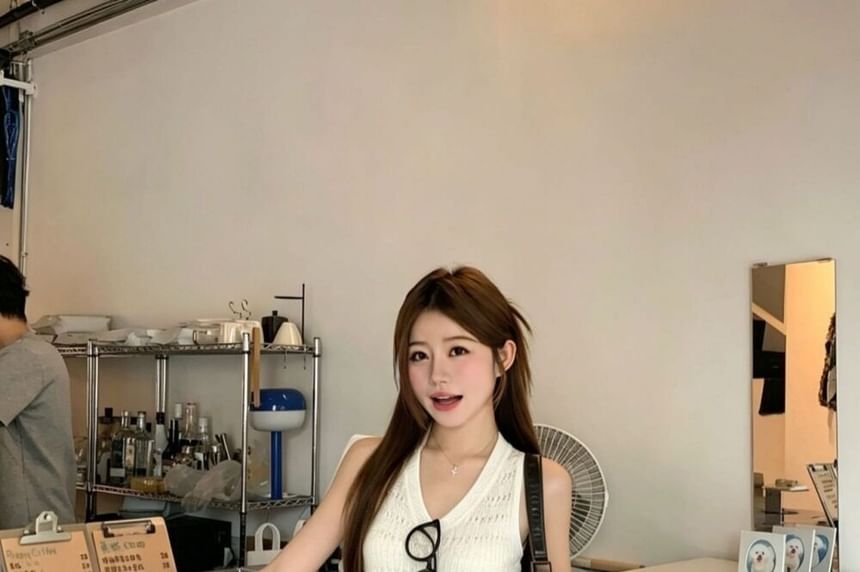 Scoop Neck Pointelle Knit Tank Top
