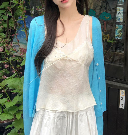 Lace Trim Sleeveless Blouse