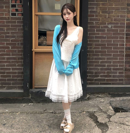 Lace Trim Sleeveless Blouse