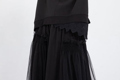 Round Neck Short Sleeve Asymmetric Panel Lace T-Shirt