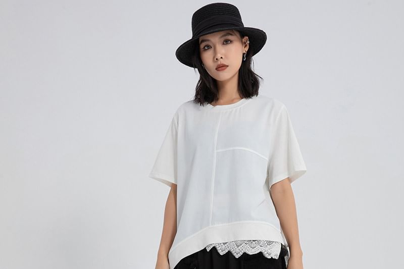 Round Neck Short Sleeve Asymmetric Panel Lace T-Shirt