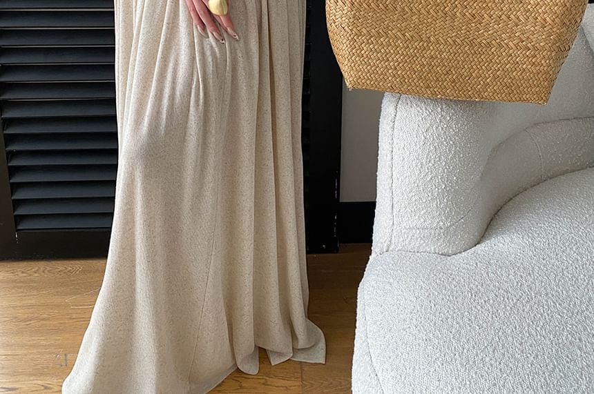 Set: Sleeveless Scoop Neck Knit Top + Pleated Maxi A-Line Skirt