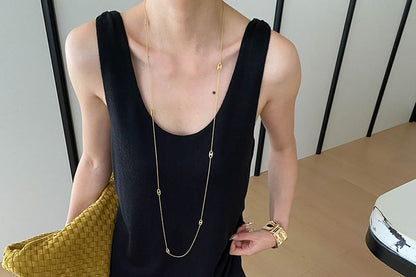 Set: Sleeveless Scoop Neck Knit Top + Flared Mid Rise Pants